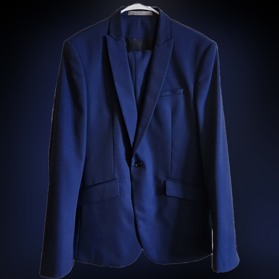 Suit Zara Blue Marine Size 44 100% Polyester Never Used